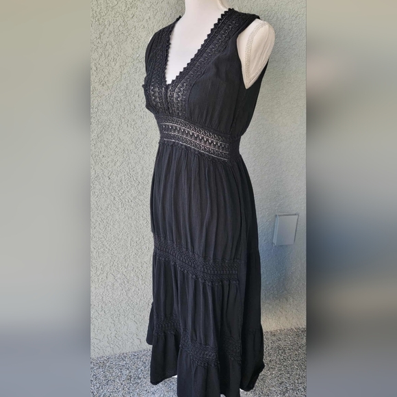 Seaspice Crochet Chic Black Sleeveless Maxi Dress - Picture 5 of 8